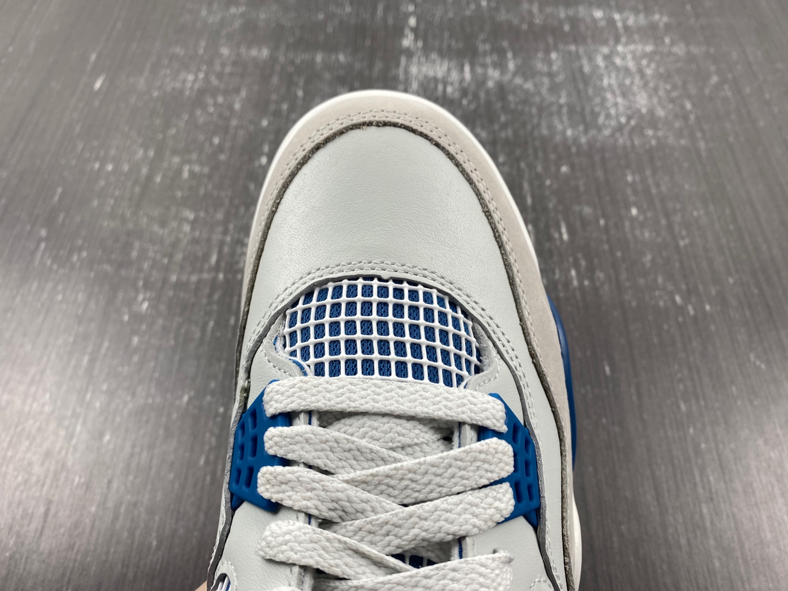 Air Jordan 4 Retro 2024