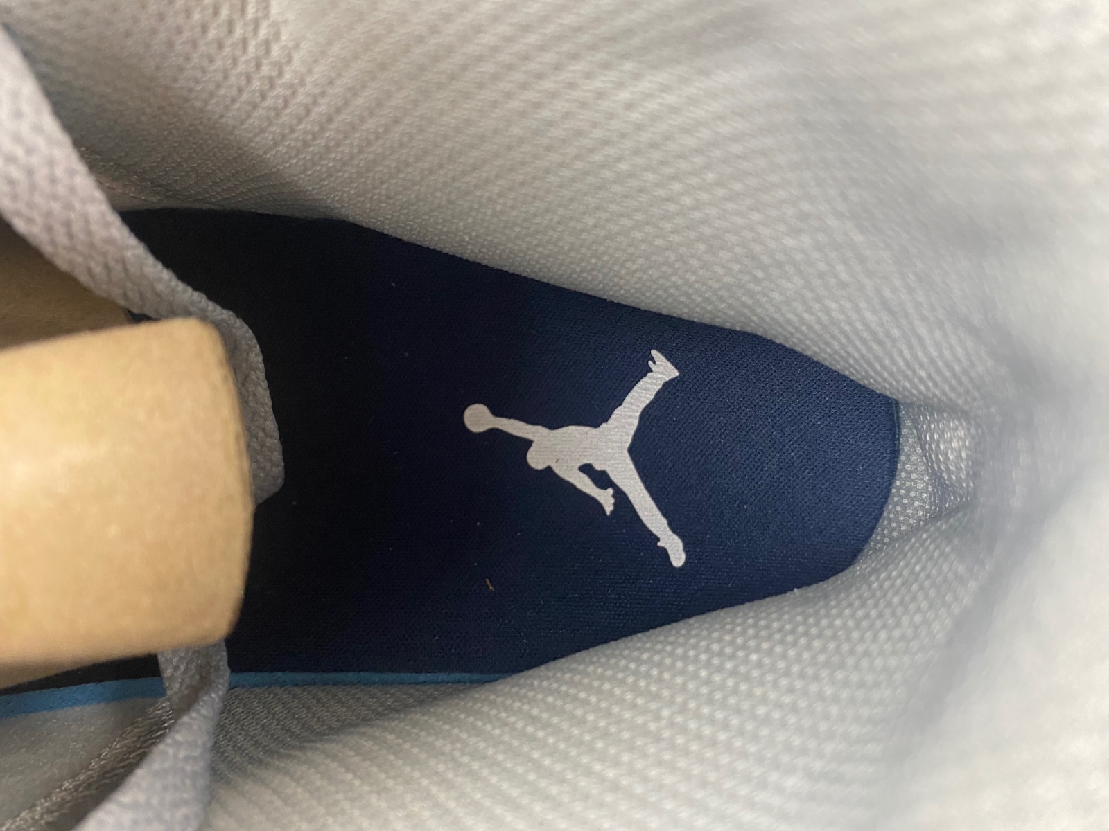 AIR JORDAN 1 MID SE "LEGEND PINK" GS SHOES DQ8426-104