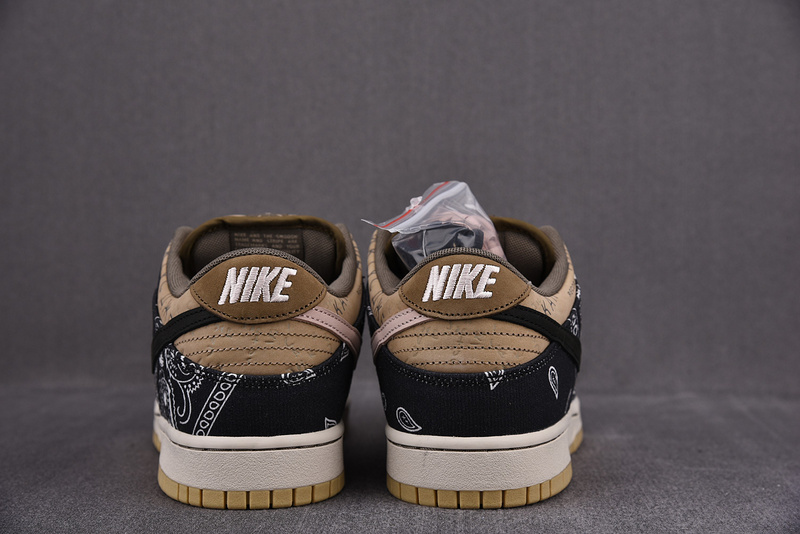 Travis Scott Nike SB Dunk Low CT5053-001