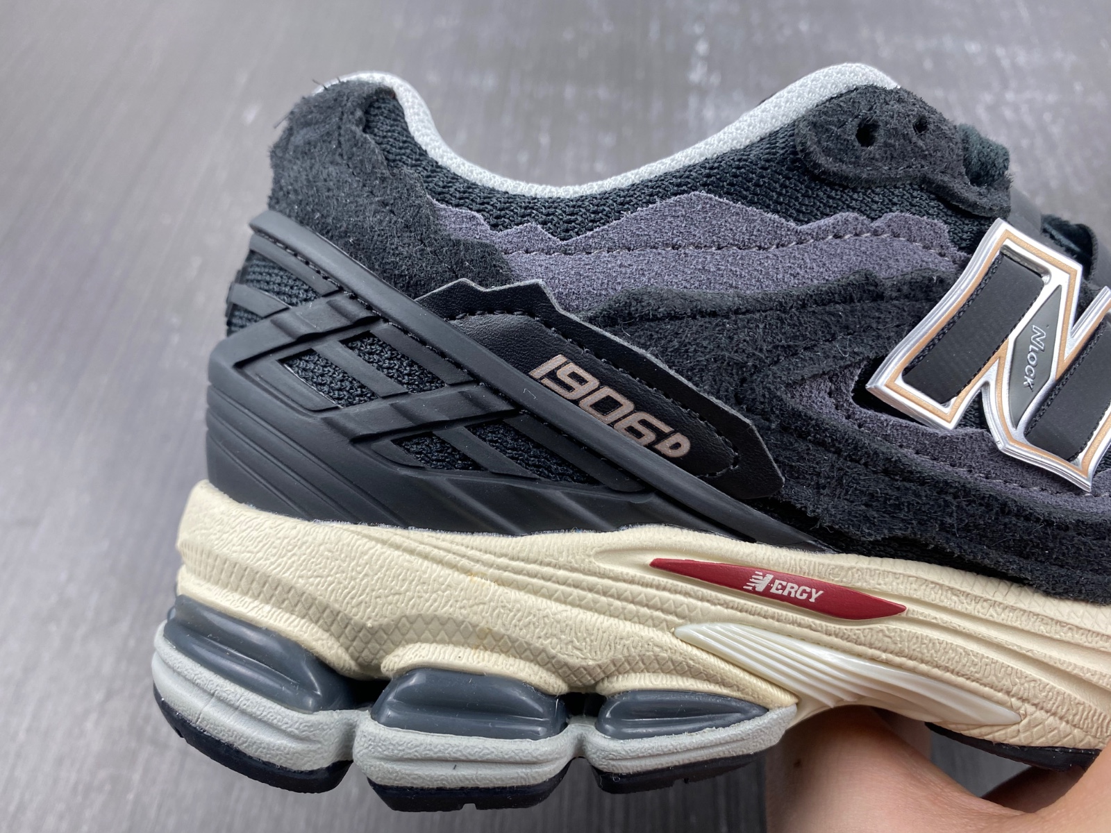 New Balance 1906D Protection Pack Black - M1906DD