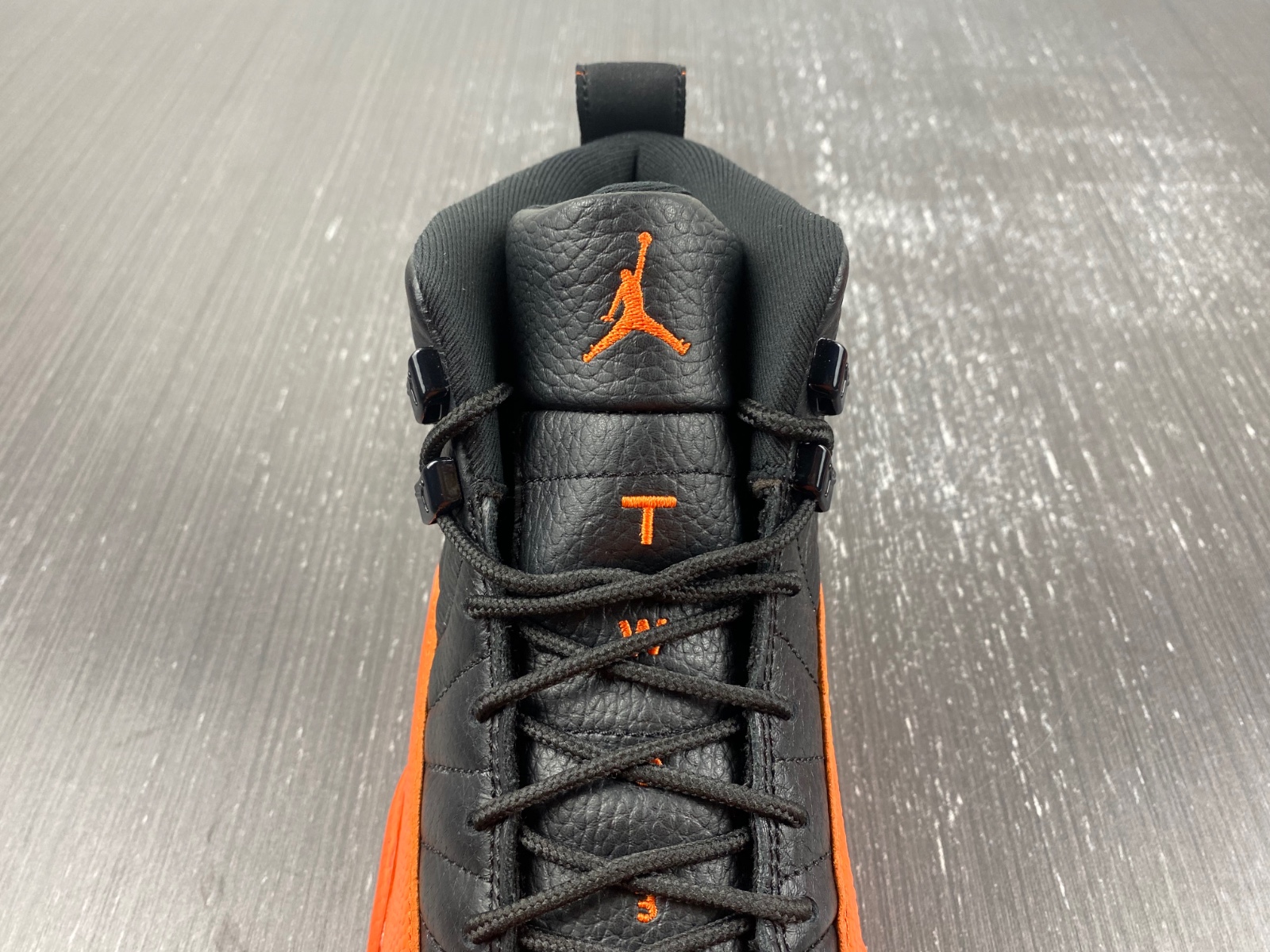 Air Jordan 12 “Brilliant Orange”  FD9101-081