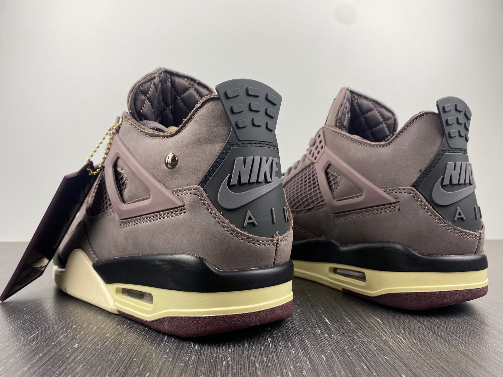 A Ma Maniére x Air Jordan 4 Violet Ore DV6773-220