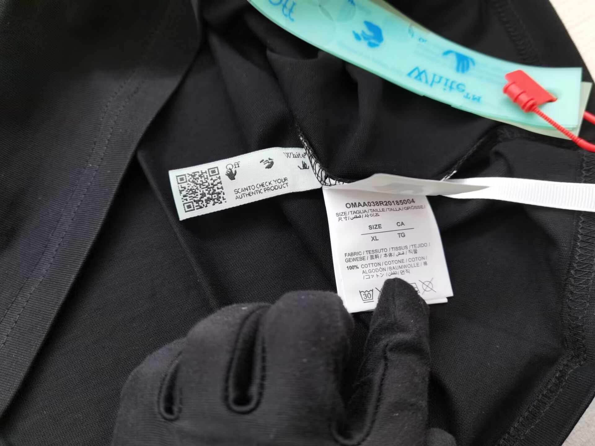 OFF-WHITE T-SHIRT 2302017