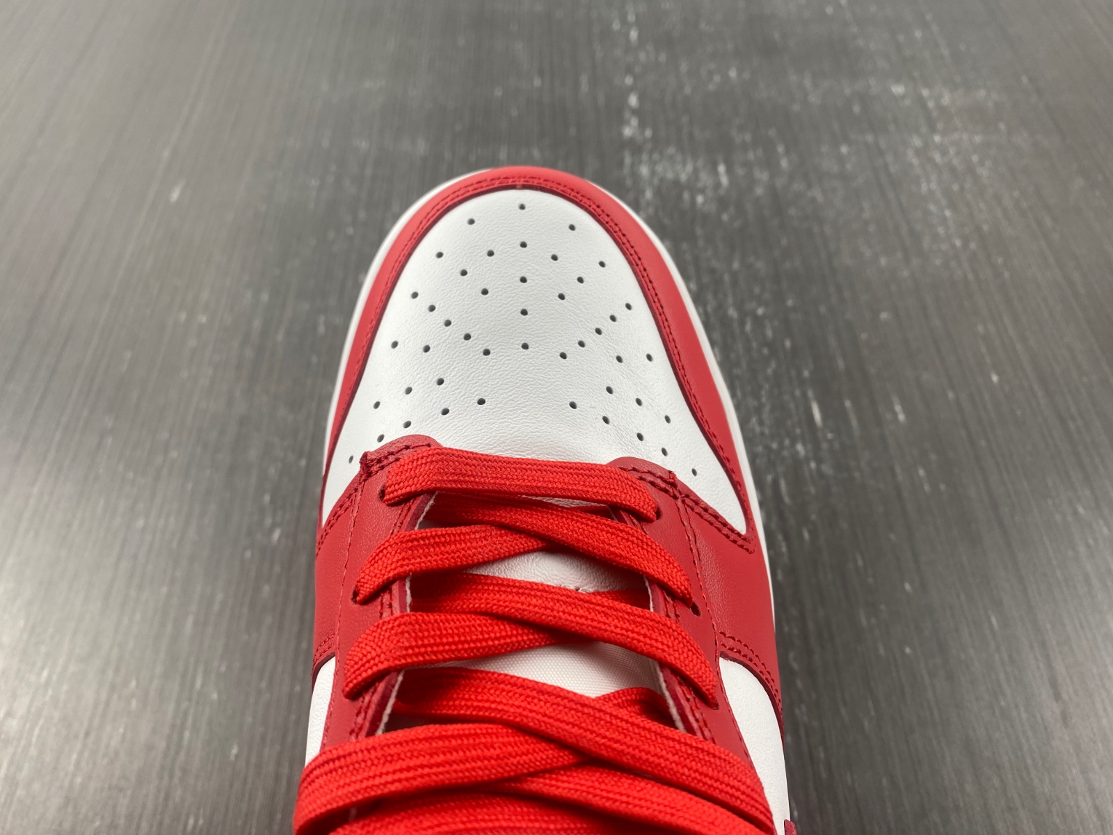 Nike Dunk High "Championship Red" DD1399-106