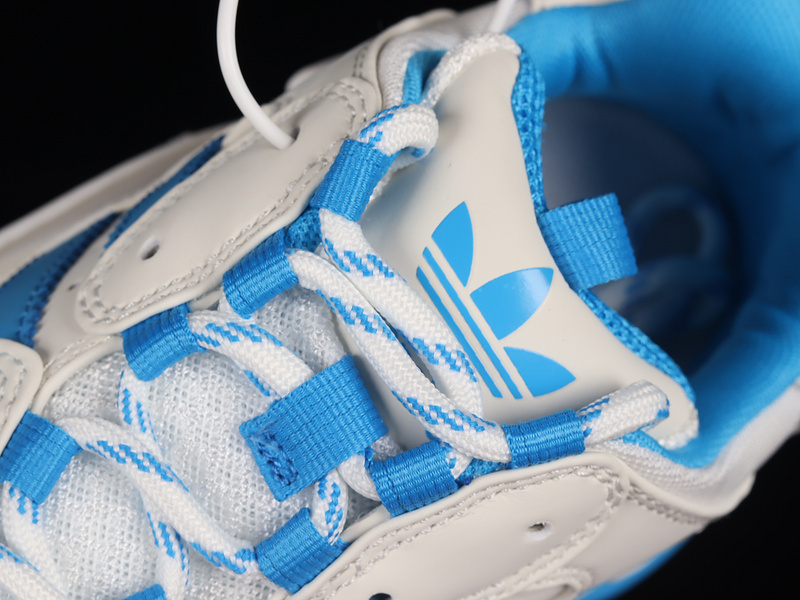 Balenciaga TRIPLE S TRAINER