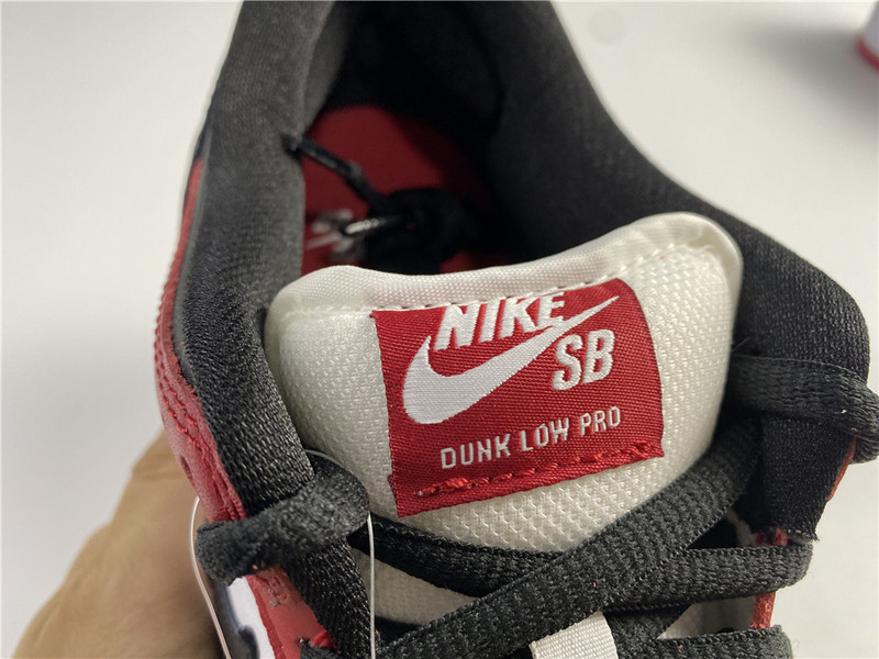 Nike SB Dunk Low Chicago BQ6817-600