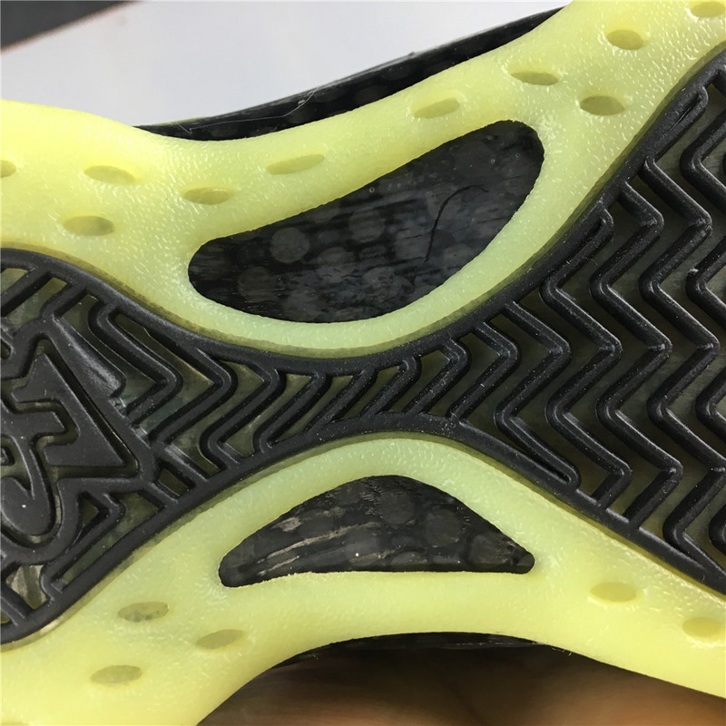 Nike Air Foamposite One ParaNorman - 579771-003