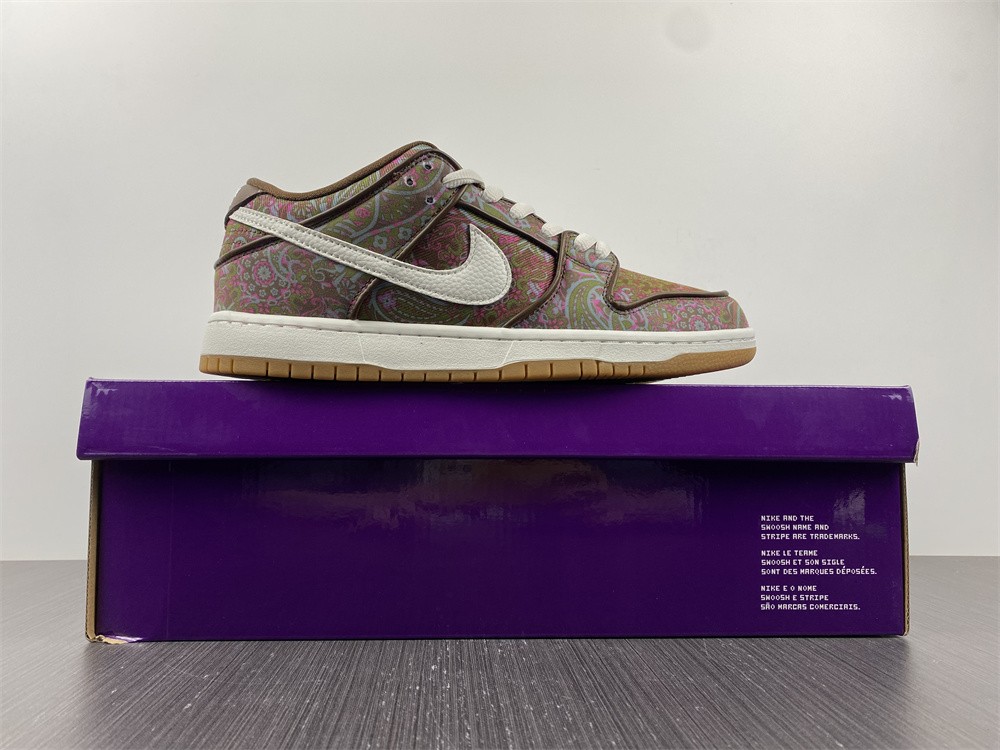 Nike SB Dunk Low “Paisley” DH7534-200