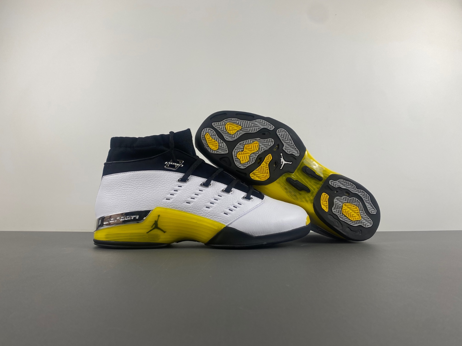 Air Jordan 17 Low “Lightning”   FJ0395-100
