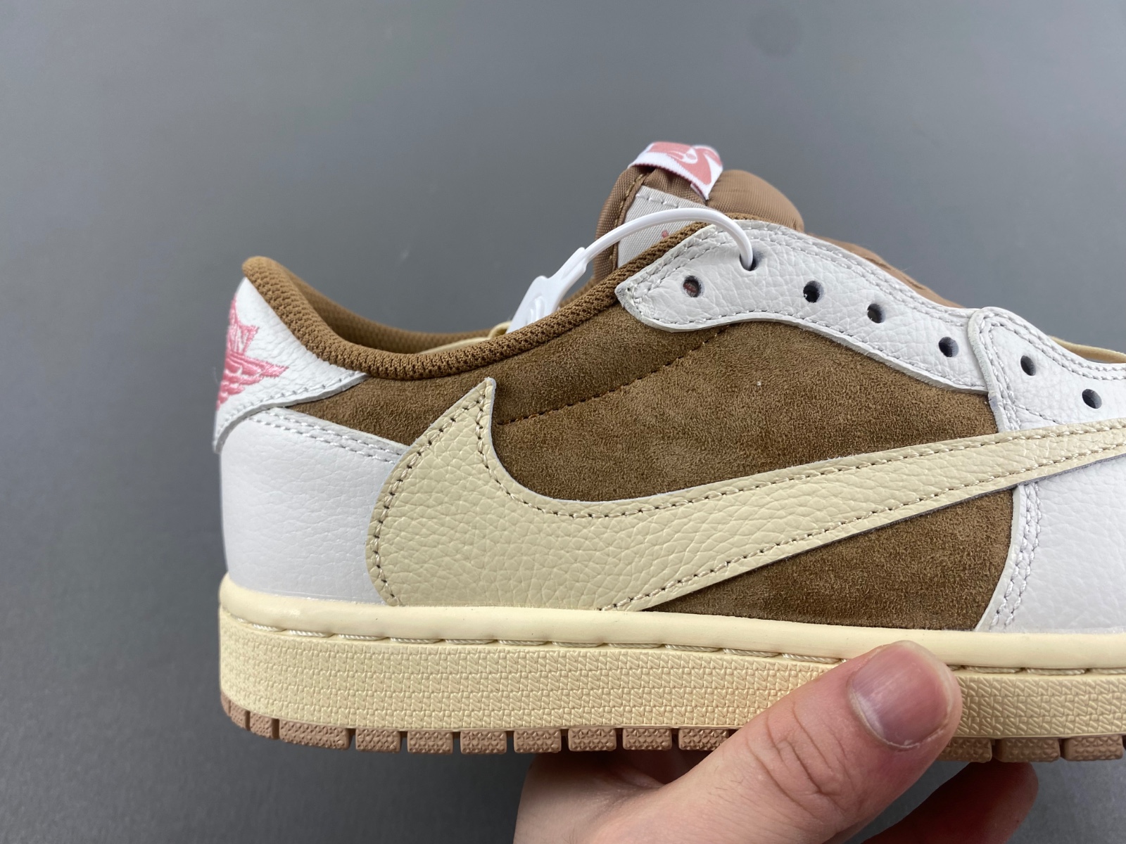 Travis Scott x Air Jordan 1 Low OG  DM7866-106