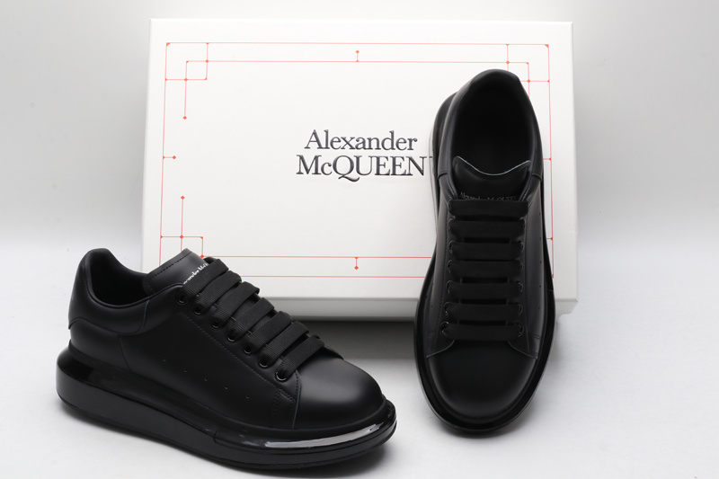 MCQUEEN OVERSIZED SNEAKER