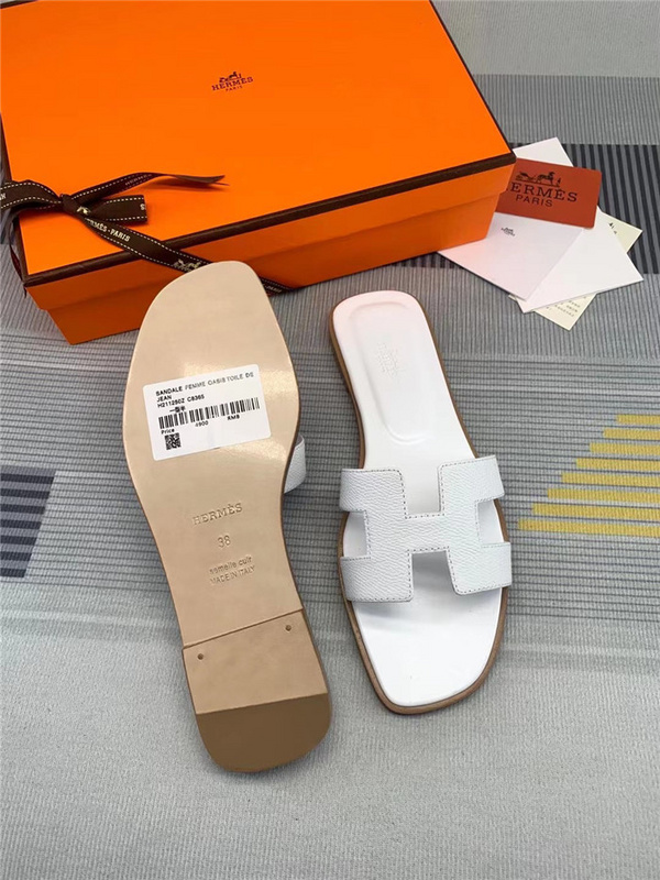 ORAN SANDAL