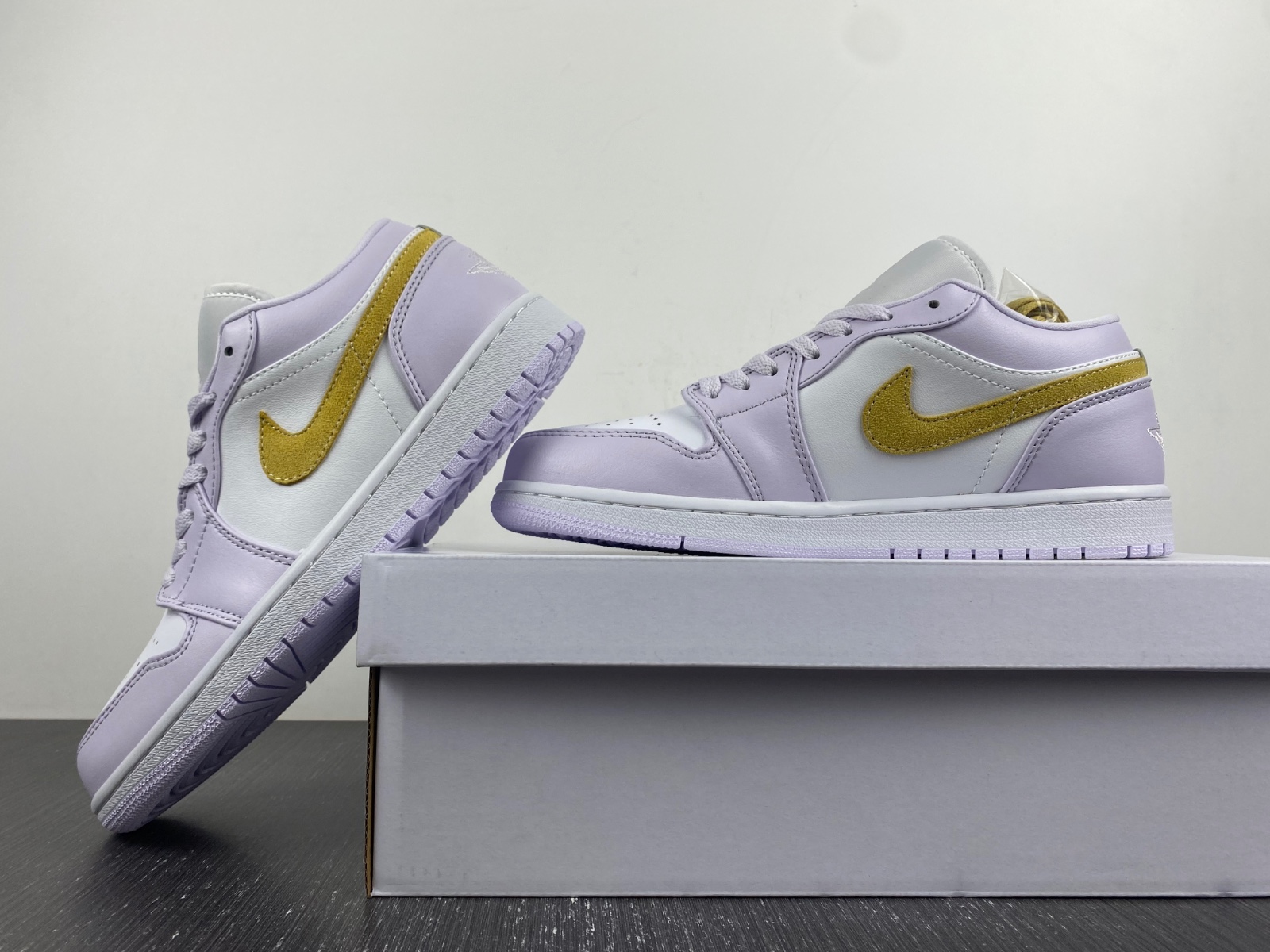 Air Jordan 1 Low WMNS Purple Yellow DC0774-501