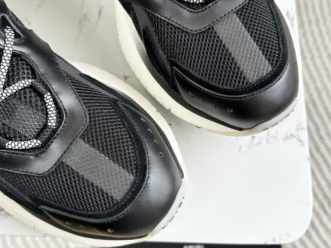 AMIRI* MA Runner Sneakers