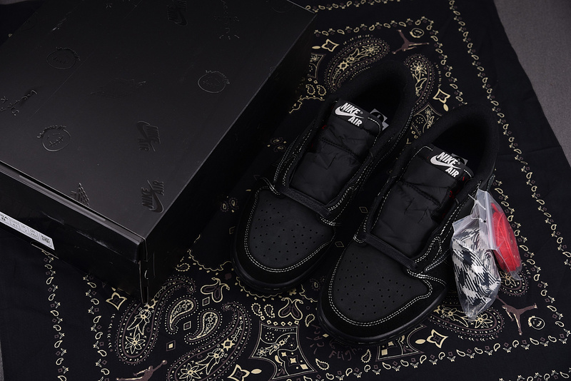 Travis scott x Air Jordan 1 Low OG SP “Black/Phantom” DM7866-001