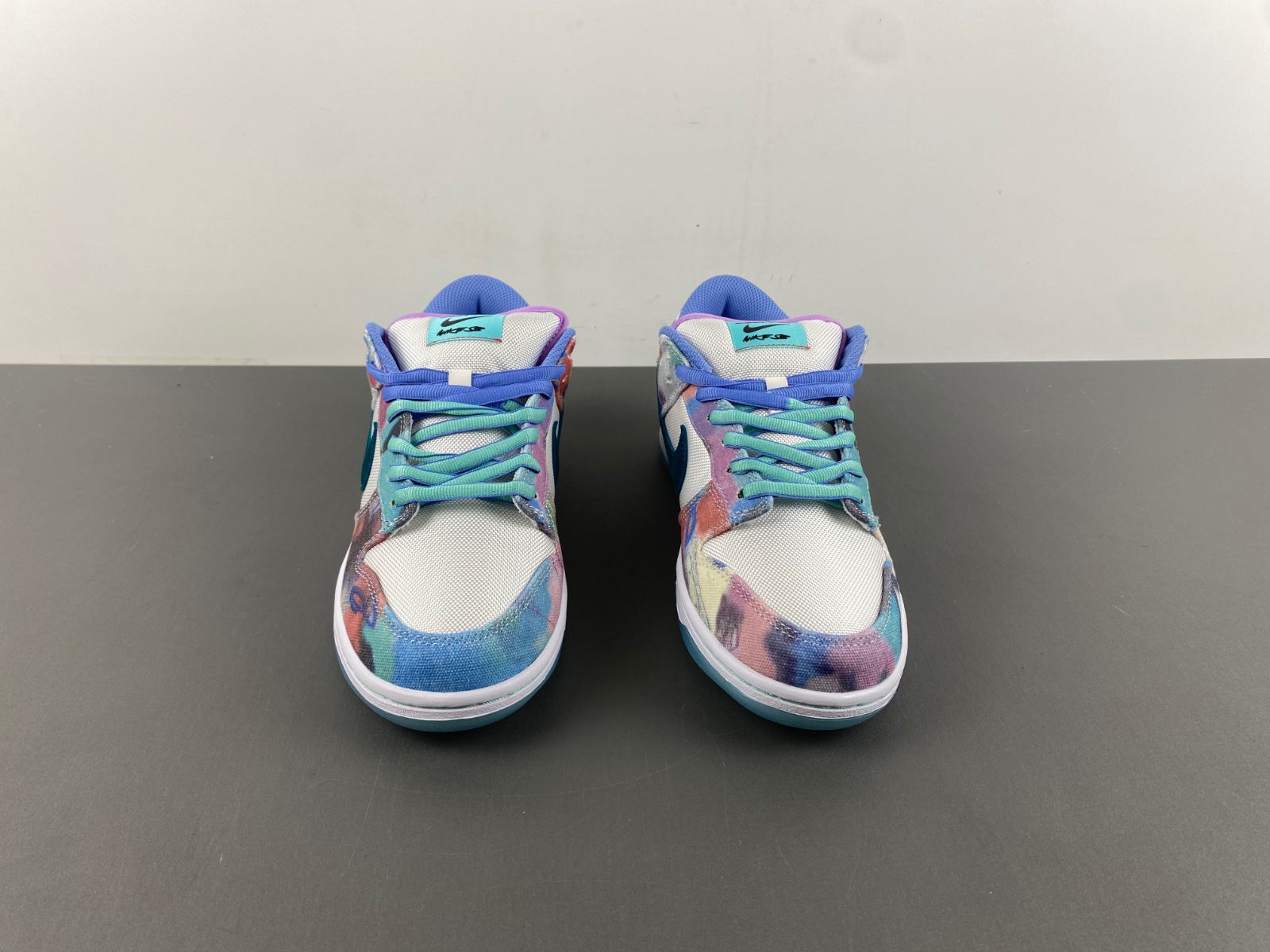 Futura Laboratories x Nike SB Dunk Low FL  HF6061-400