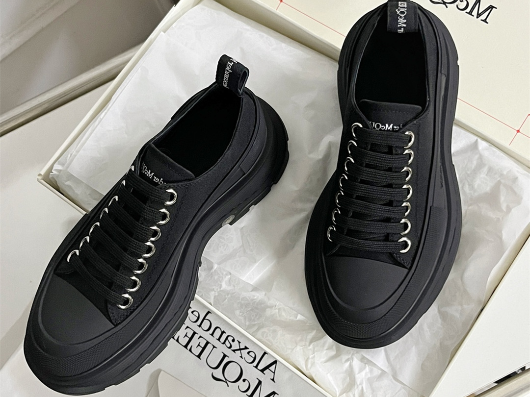 Mcqueen Tread Slick