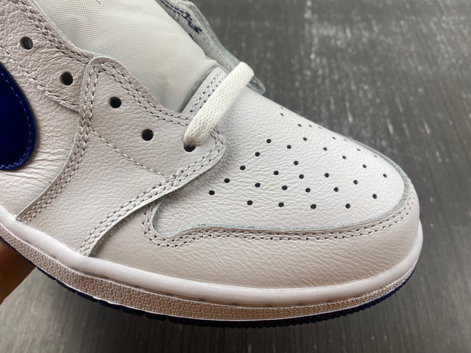 Air Jordan 1 Low Retro OG