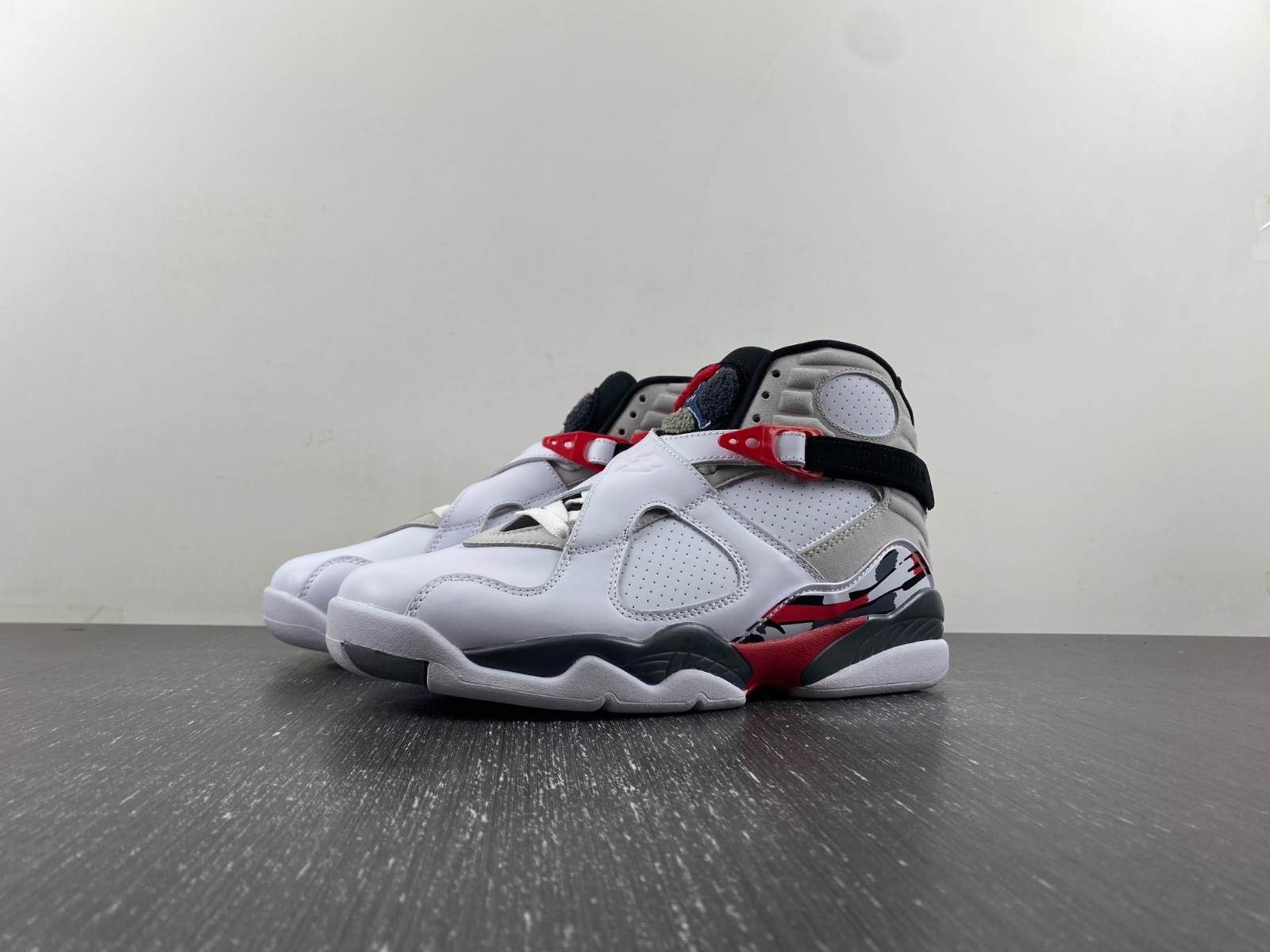 Air Jordan 8 Retro 'Bugs Bunny' 2013 305381-103