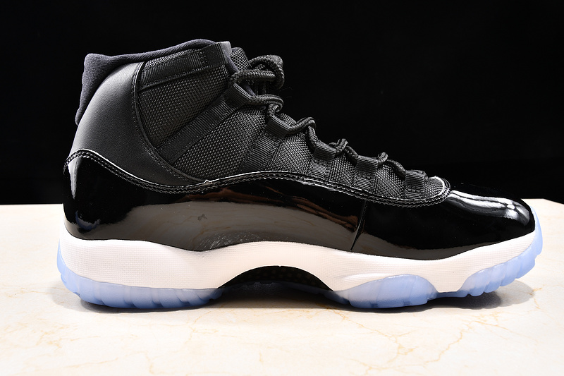 Air Jordan 11 Retro