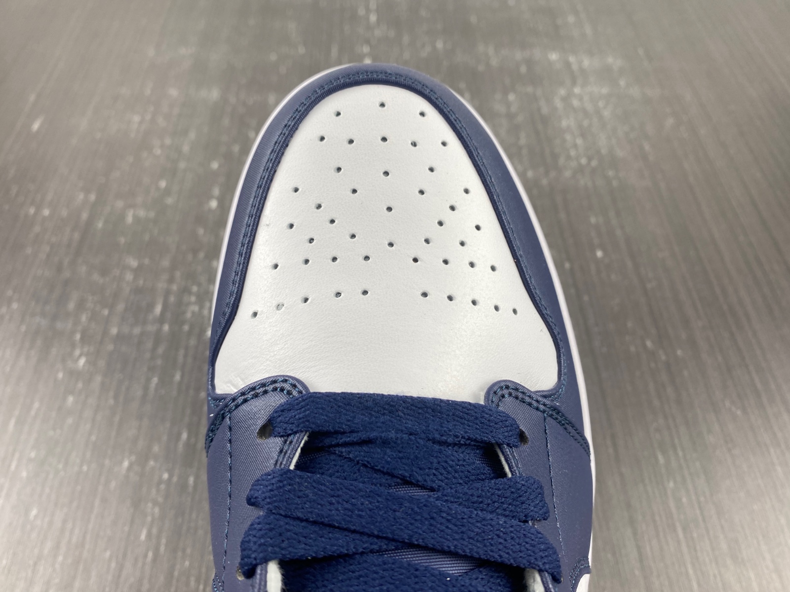 Air Jordan 1 Mid SE USA 852542-104