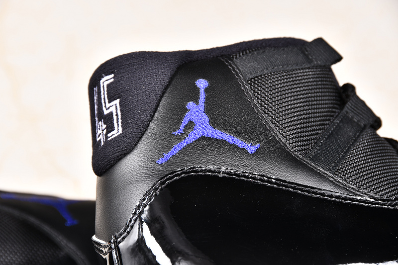 Air Jordan 11 Retro