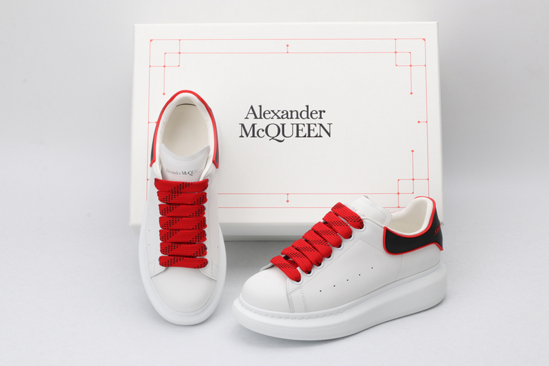 MCQUEEN OVERSIZED SNEAKER