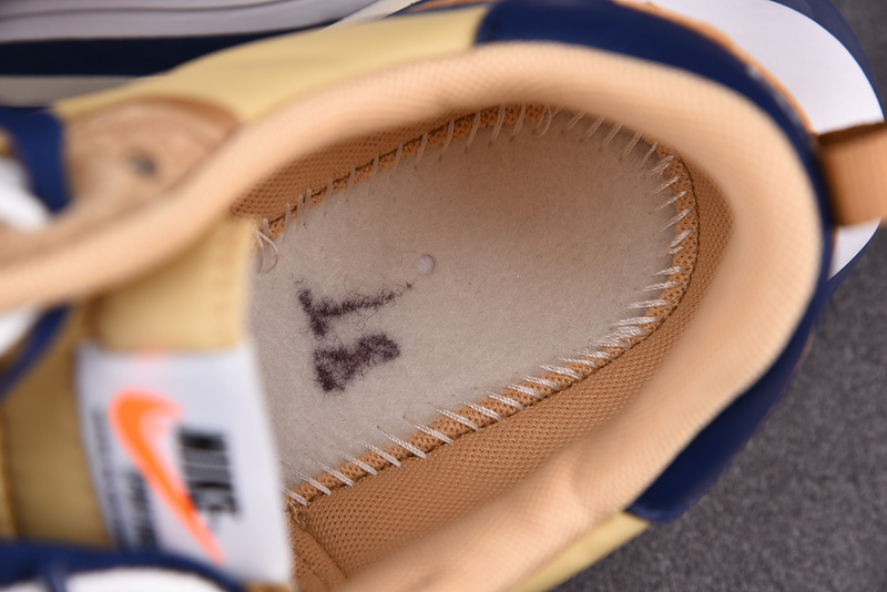 Nike Vaporwaffle sacai Sesame Tan Navy DD1875-200