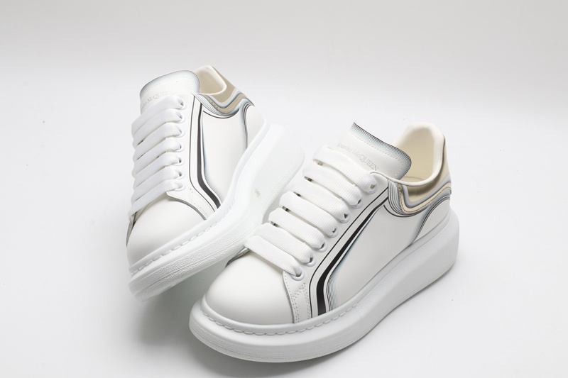 MCQUEEN OVERSIZED SNEAKER