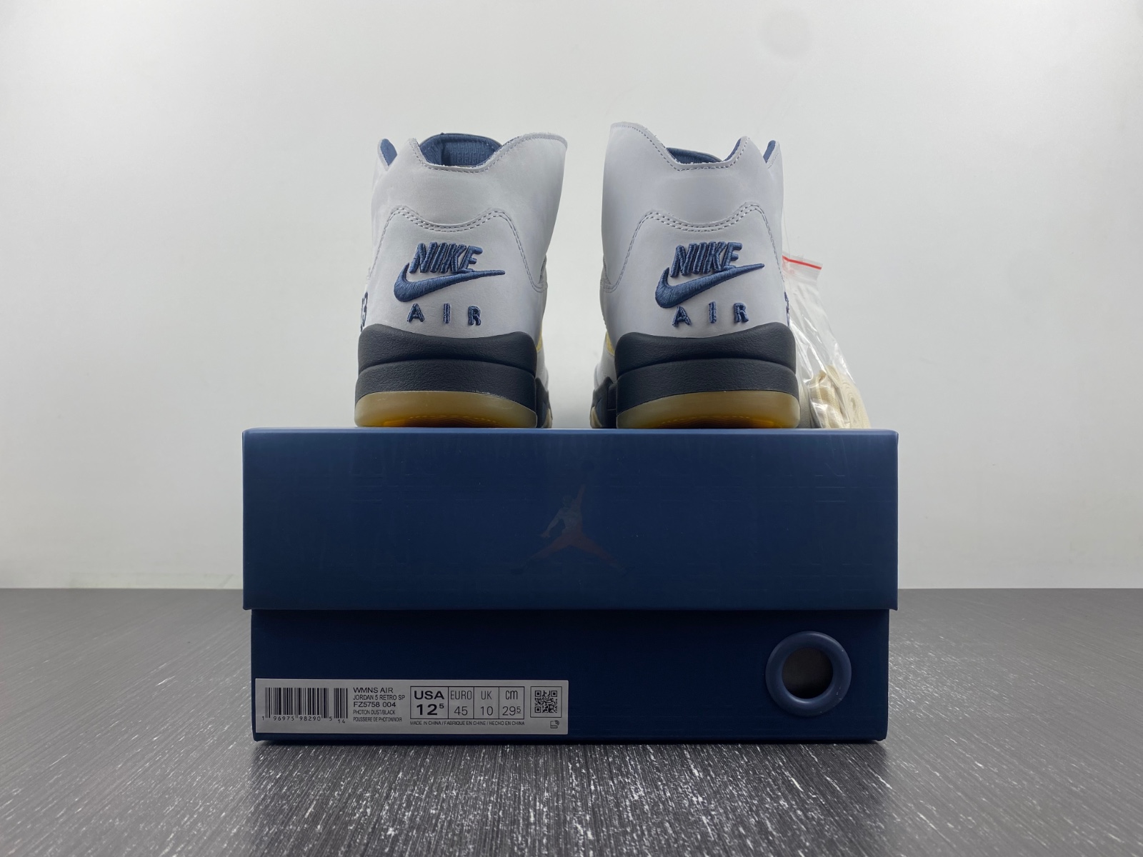 A Ma Maniere x Air Jordan 5 Dawn Photon Dust FZ5758-004