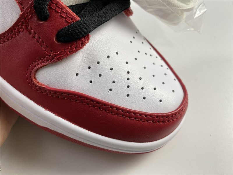 Nike SB Dunk Low Chicago BQ6817-600