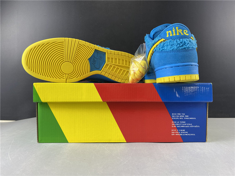 Nike SB Dunk Low Grateful Dead Bears CJ5378-400