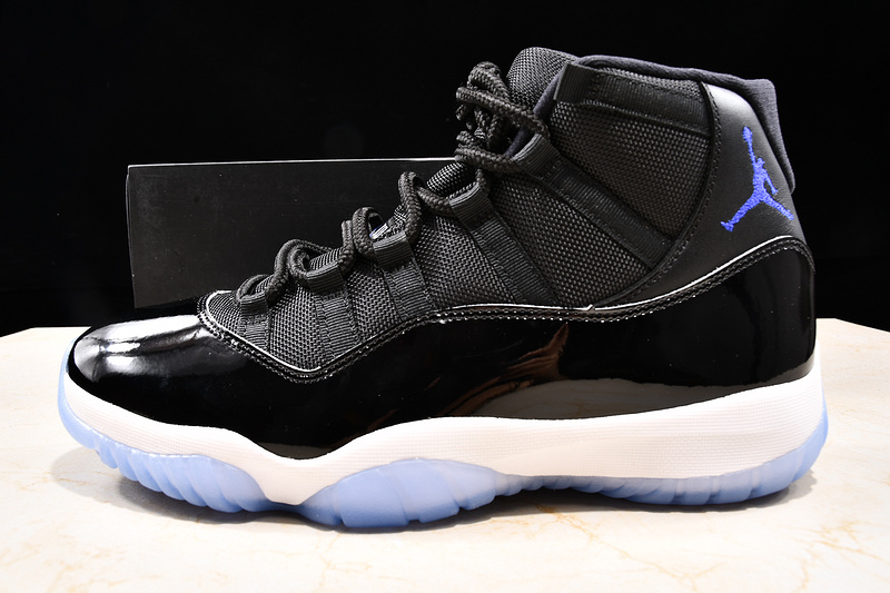 Air Jordan 11 Retro