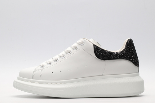 MCQUEEN OVERSIZED SNEAKER