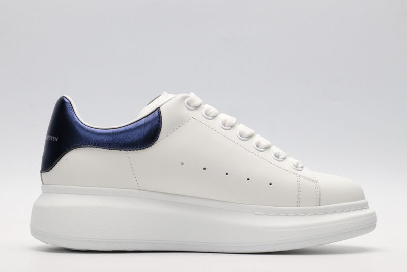 MCQUEEN OVERSIZED SNEAKER