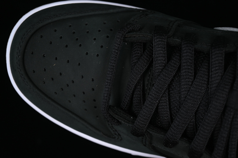 Nike SB Dunk Low Pro Black Gum CD2563-006