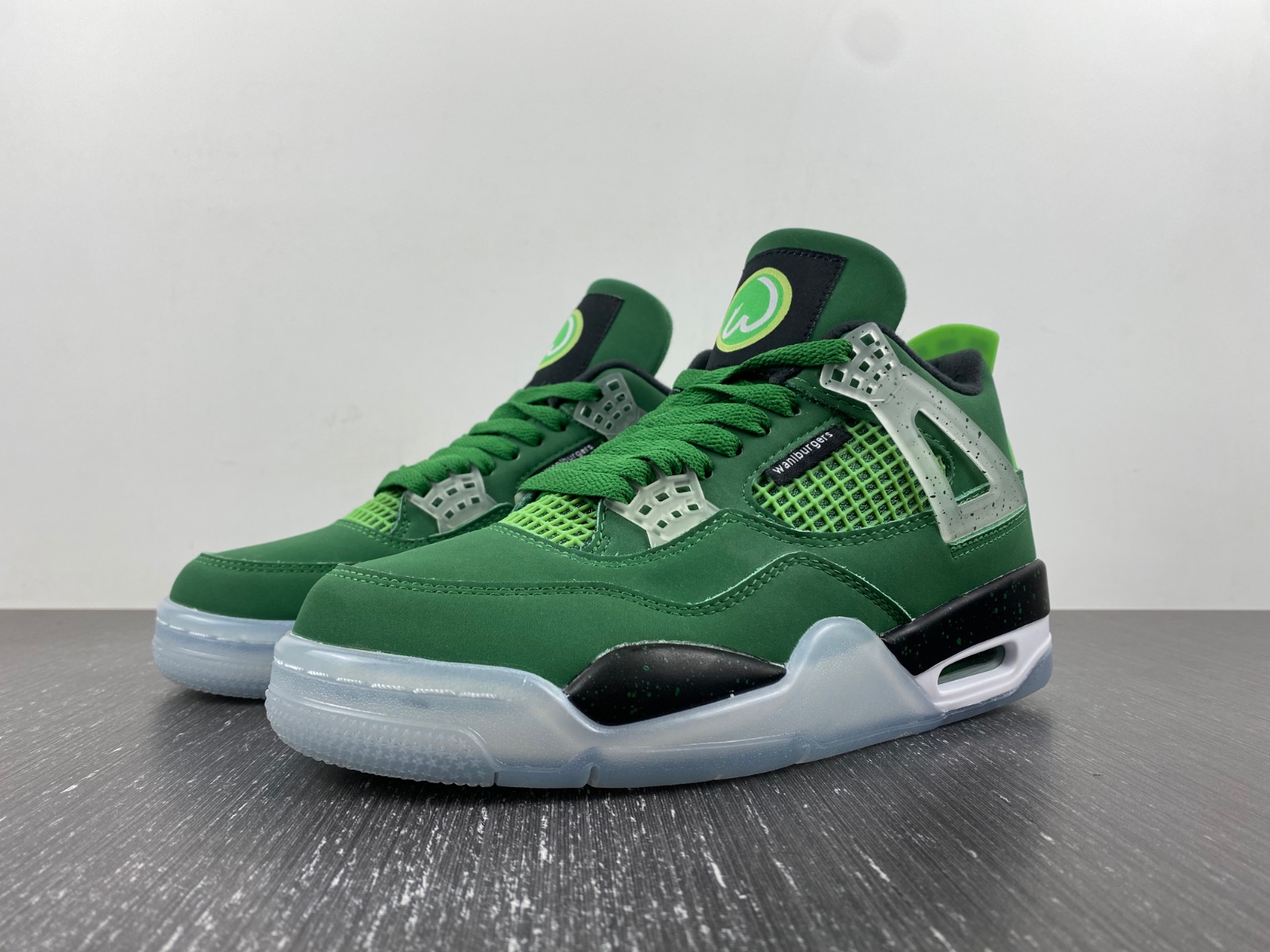 Nike  Air Jordan 4 PE customize