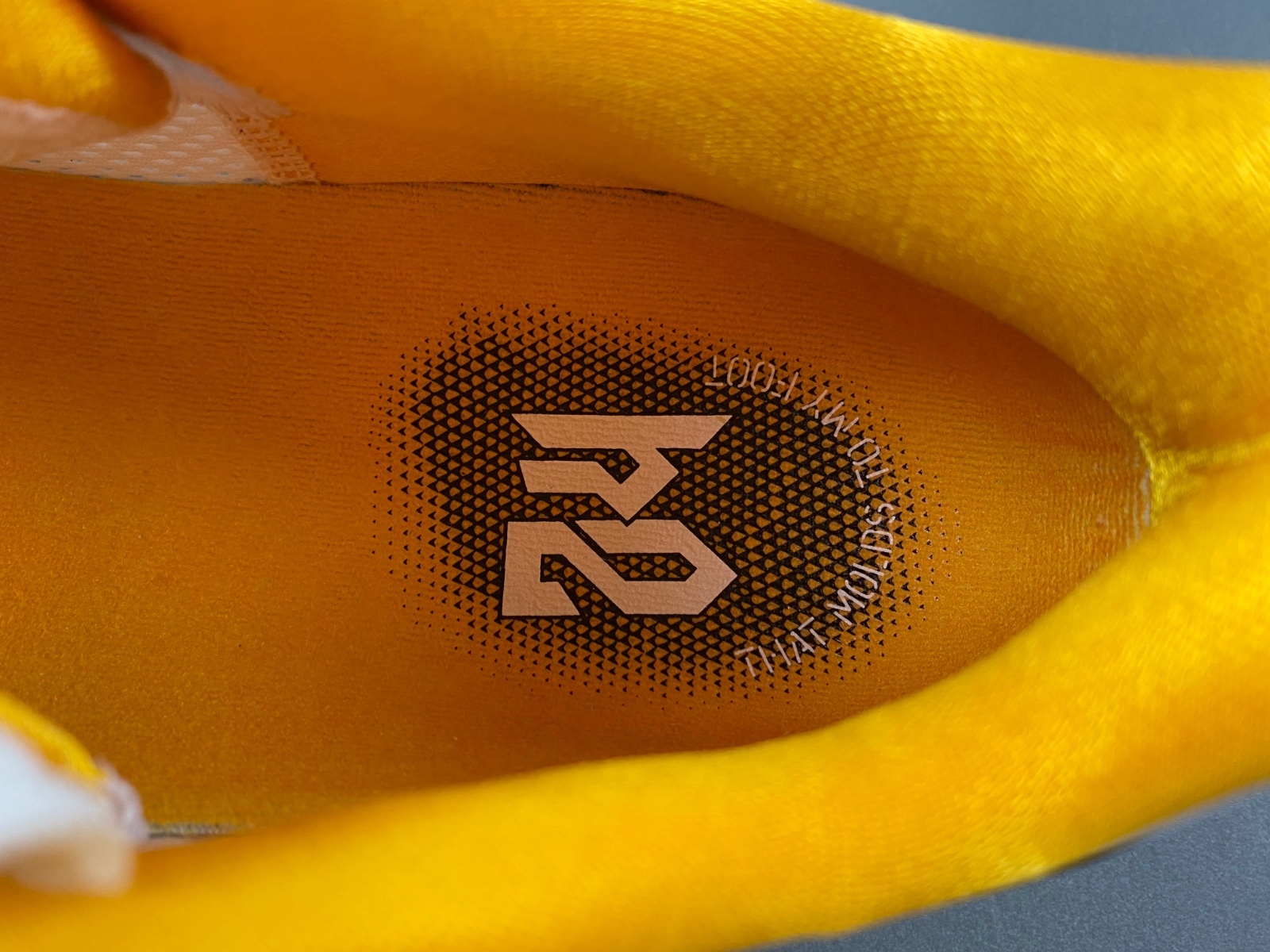 Kobe 6 Protro Playoff Pack White Del Sol CW2190-100