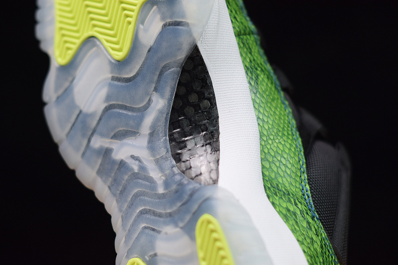 Air Jordan 11 Retro Low 