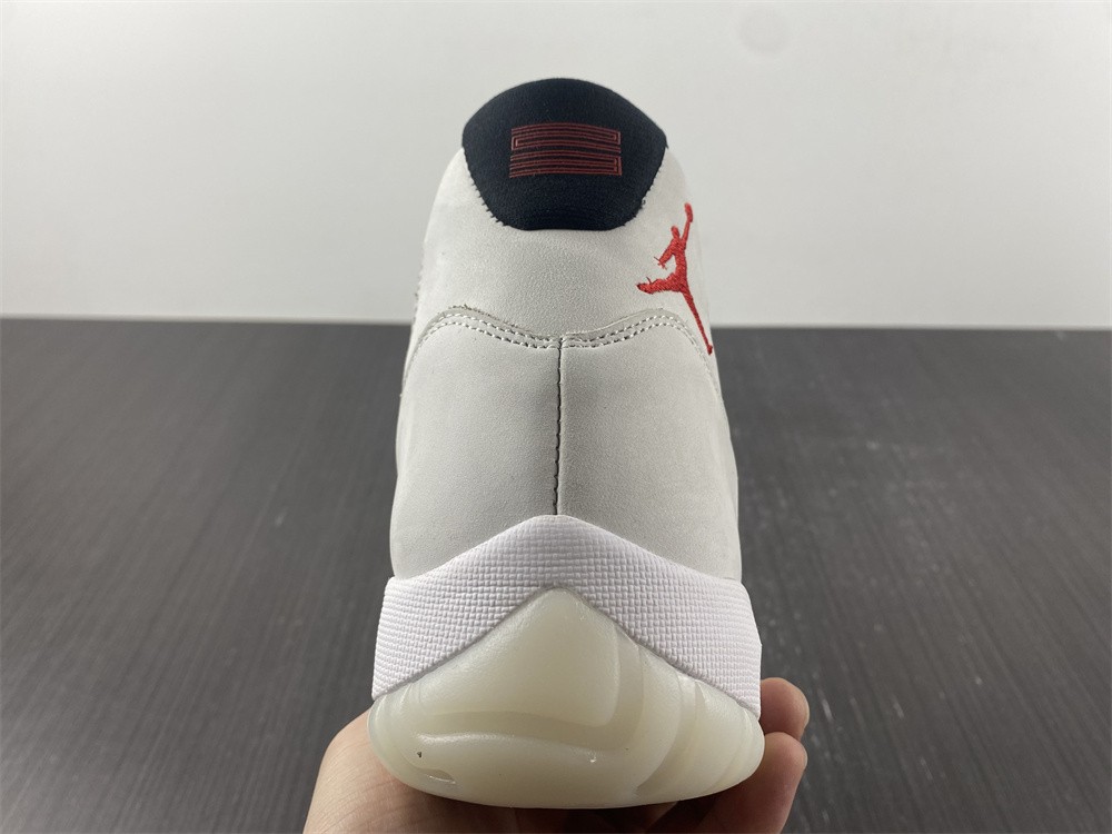 Air Jordan 11 Retro "Platinum Tint" - 378037-016