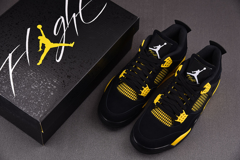 Air Jordan 4 Thunder 2023  DH6927-017
