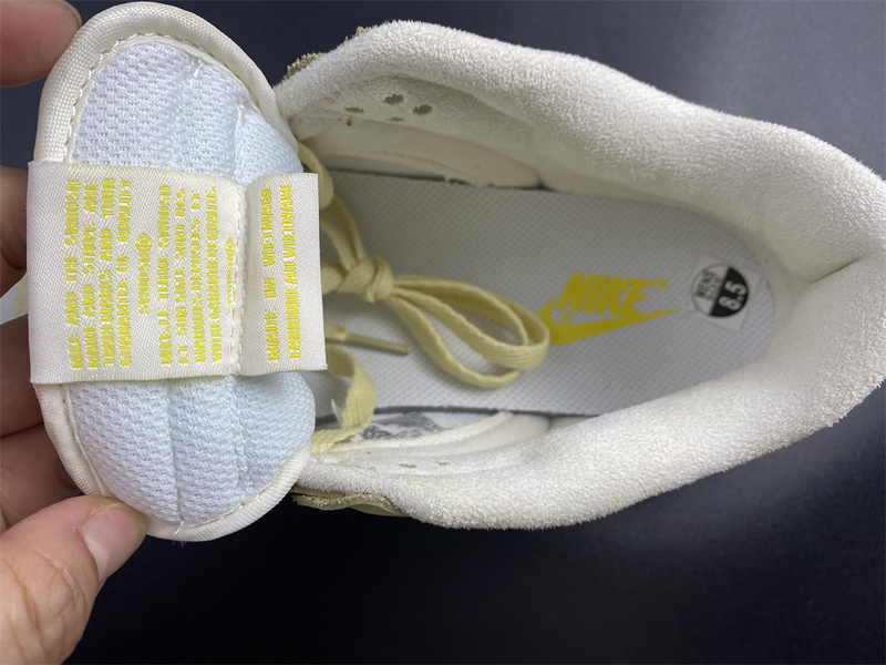 Nike Dunk Low Lemon Drop  DJ6902-700