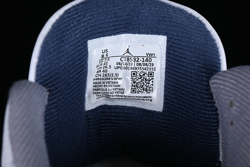 Air Jordan 3 Midnight Navy CT8532-140