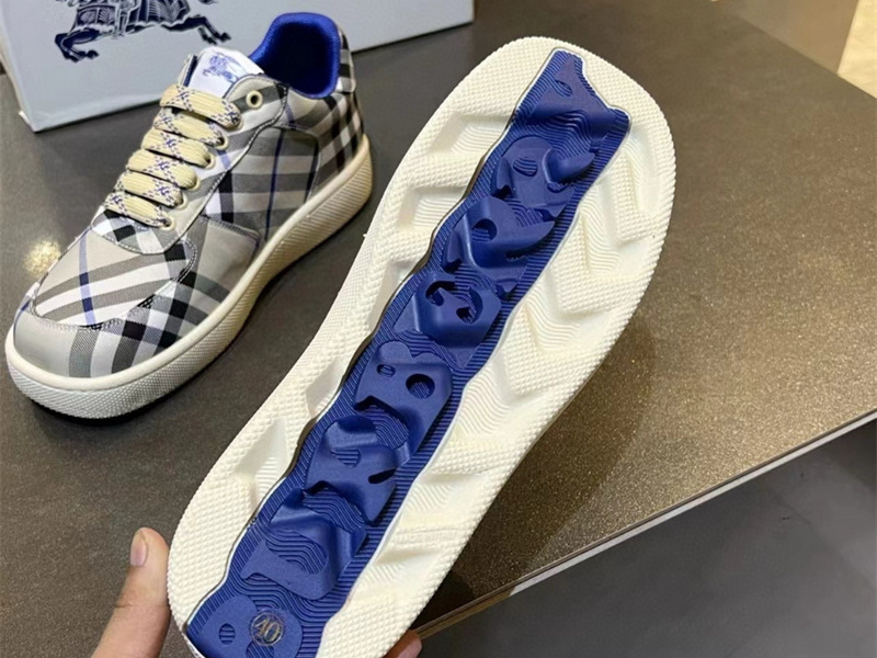 Burberry Check Terrace Sneakers  BBR--3007