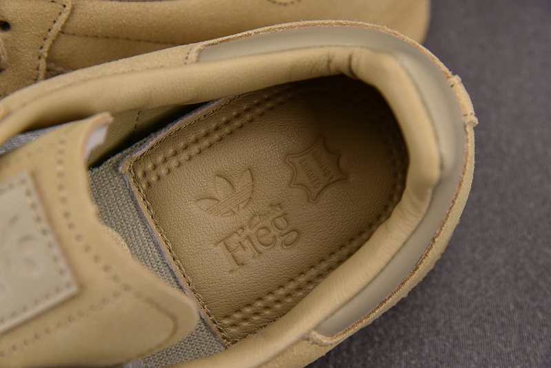 Ronnie Fieg x Clarks x 8th Street Samba