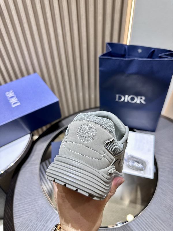 DIOR B30 SNEAKER