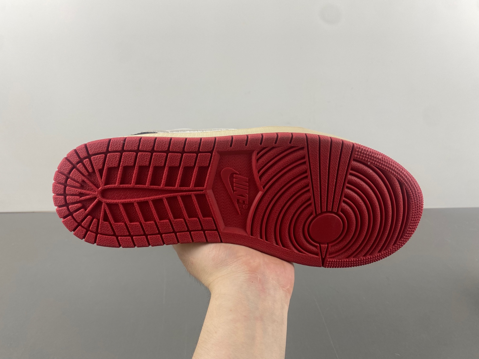 Trophy Room x Air Jordan 1 Low OG “Rookie Card: Home” HV6157-100