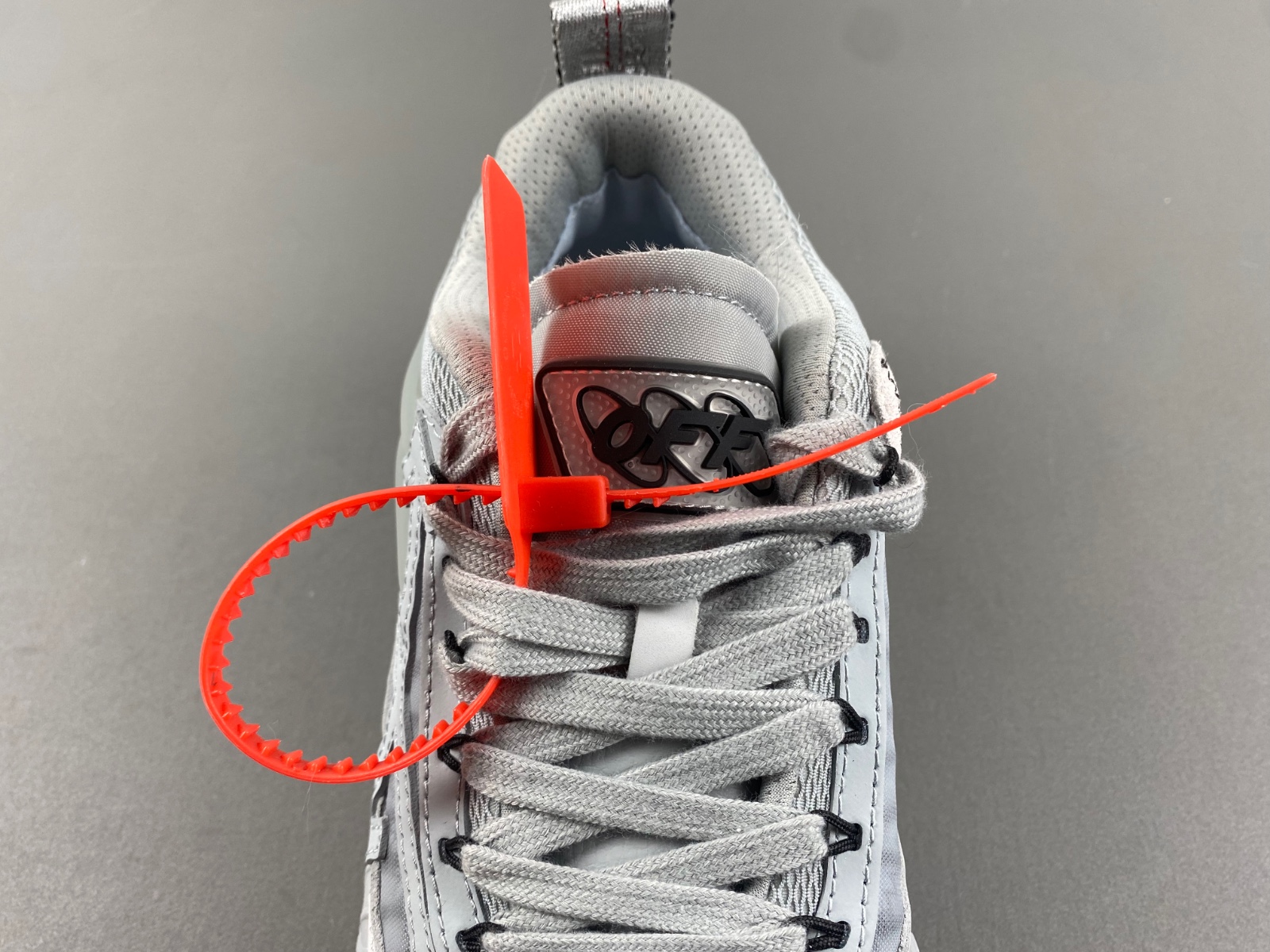 OW C/O​ ODSY-1000 SNEAKERS