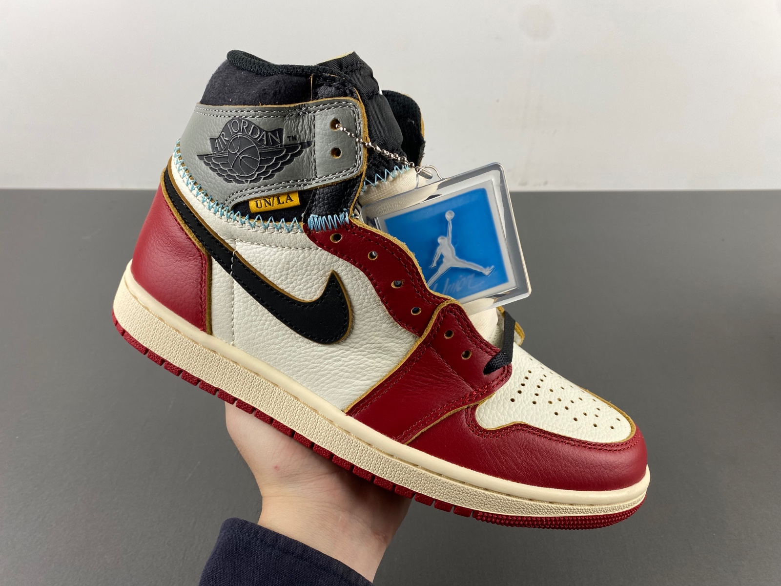 Union LA x Air Jordan 1 High OG “Chicago”  HV8563-600