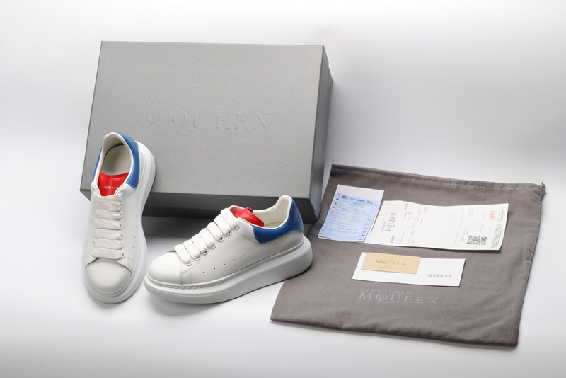 MCQUEEN OVERSIZED SNEAKER